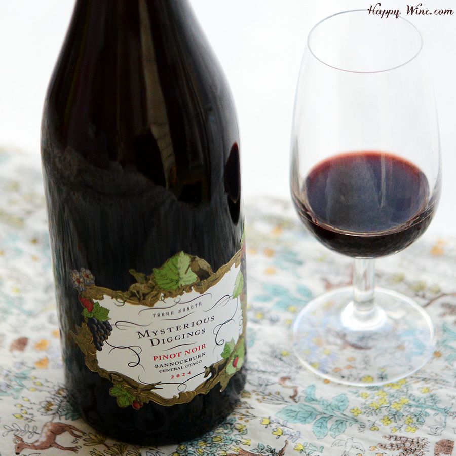 テラ・サンクタ　ミステリアス・ディギングス　ピノ・ノワール(赤)